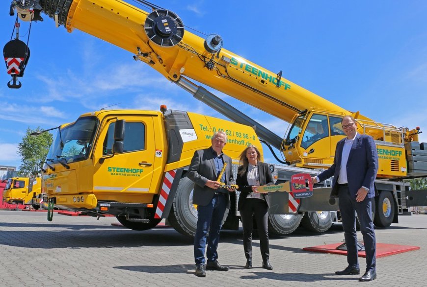Steenhoff to erect Potain tower cranes with new Grove GMK5250L-1